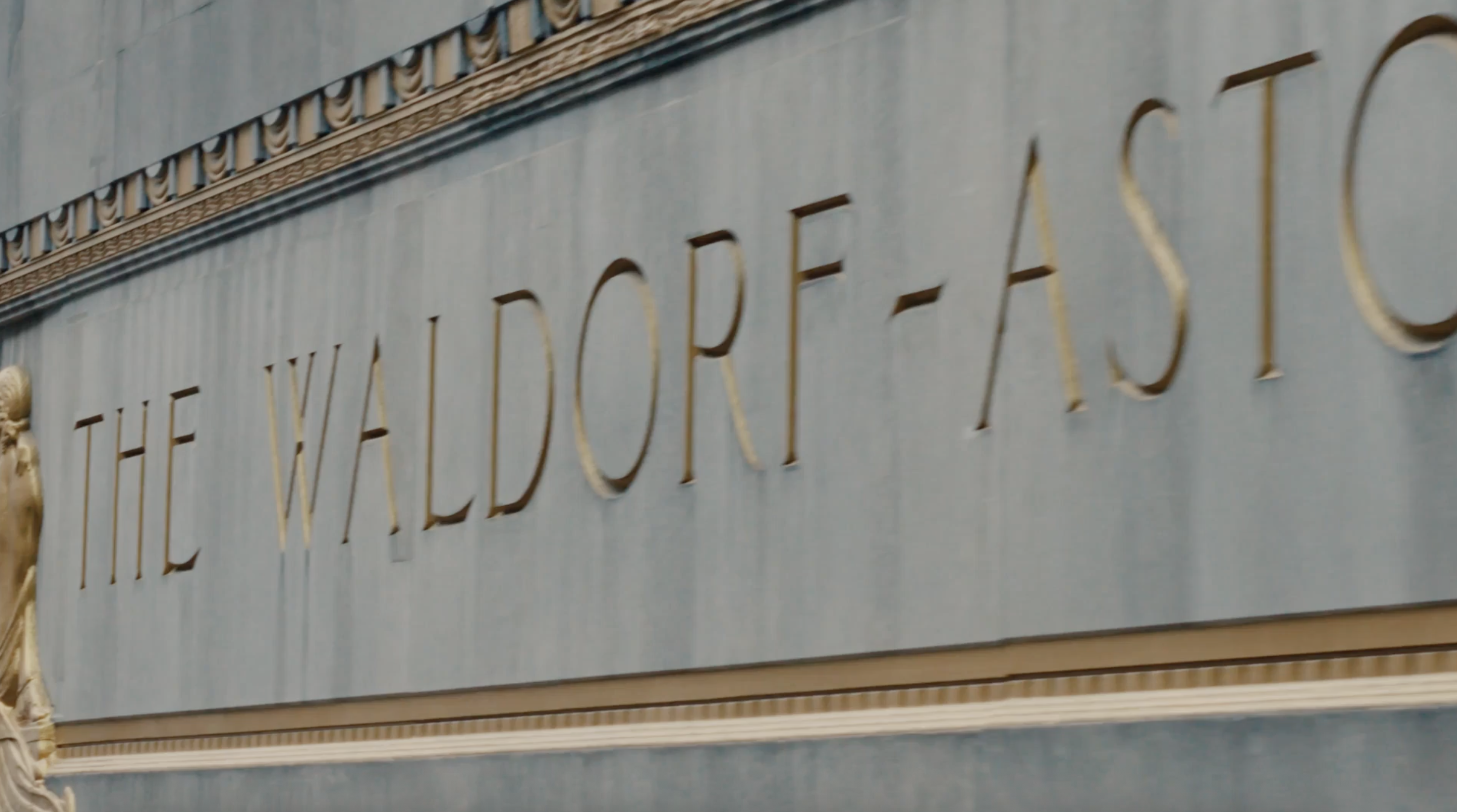 the waldorf astoria sign